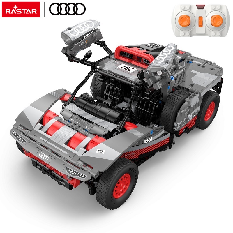 R/C 1:14 Audi RS Q e-tron Bricks Car